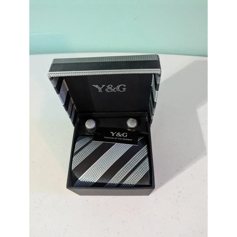 Y & G Black and Grey Tie with Cuff Links